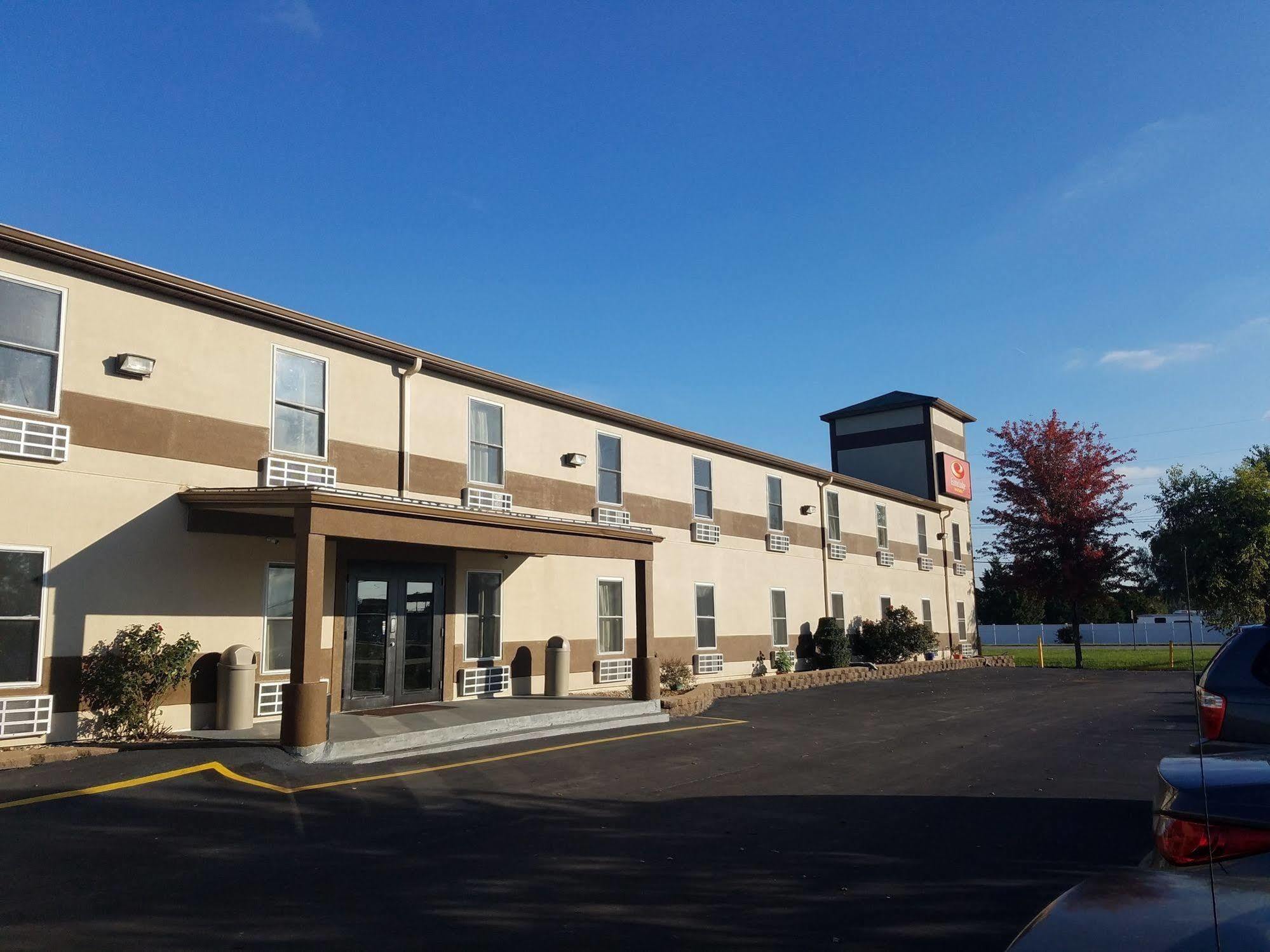 Econo Lodge Inn & Suites Granite City Exterior photo